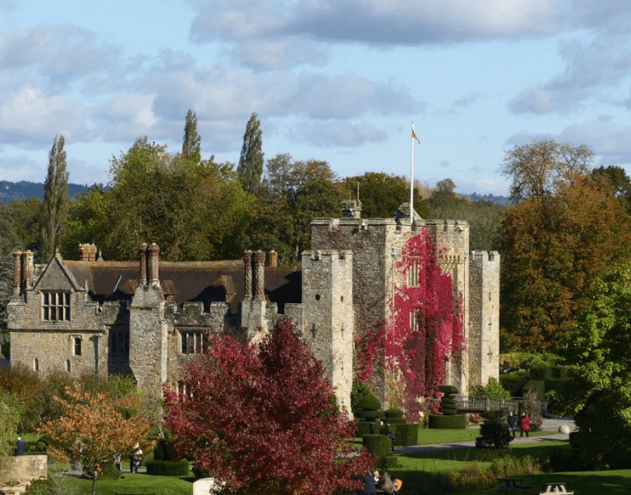 hever castle 700x550 castles and gardens tour